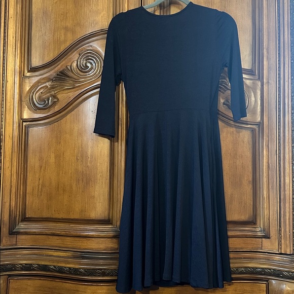 NEW Olivia Grey Elegant Navy Wrap Fit Flare 3/4 sleeve Dress Small with Pockets - Picture 7 of 11